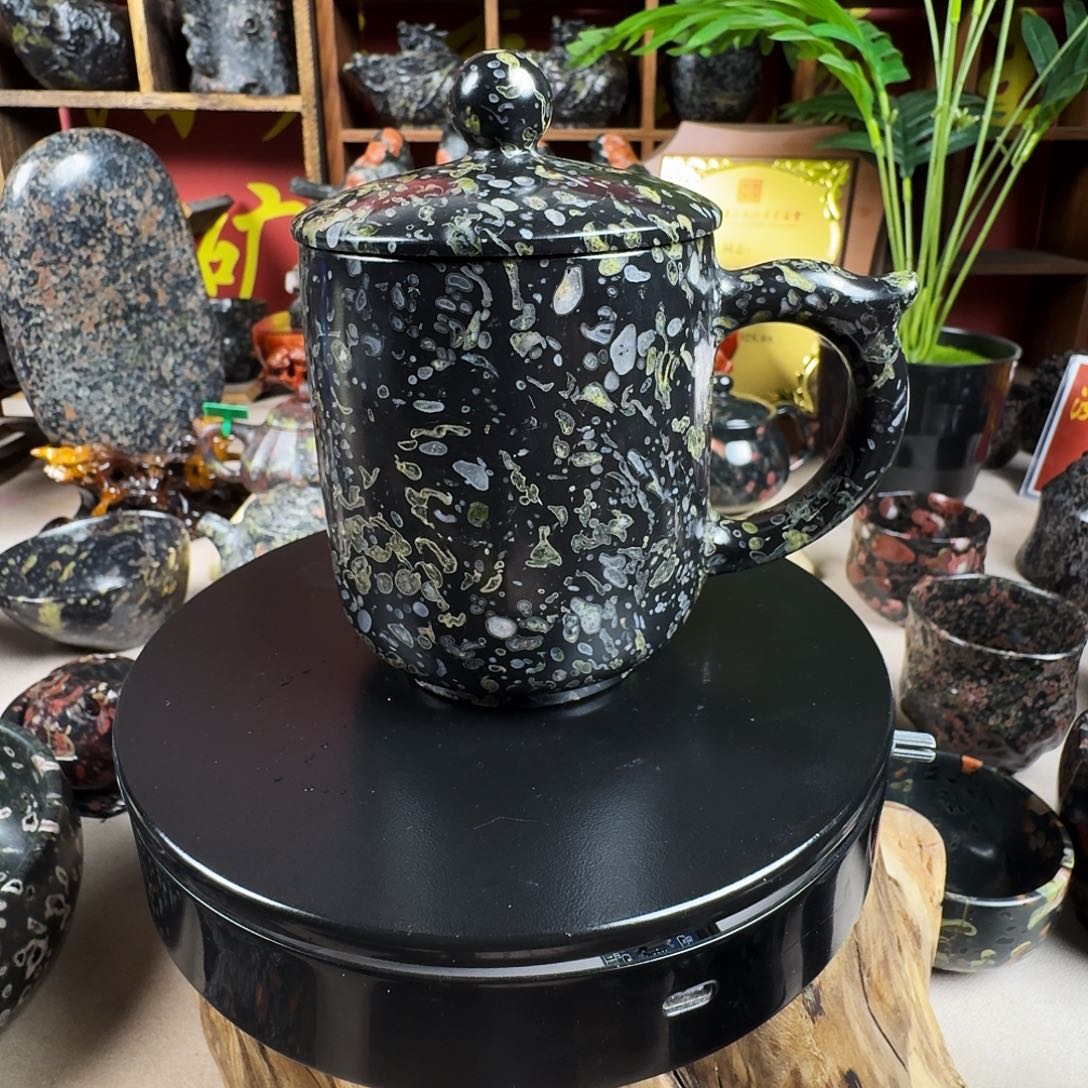 清***8梅花玉精品茶周边