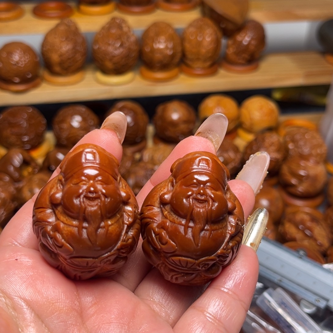 *****把件橄榄核小财神