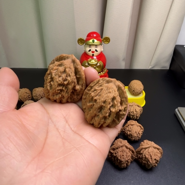 吊坠桃核麦穗虎头42