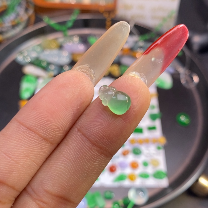 【闪购商品】翡翠挂件未镶嵌大象