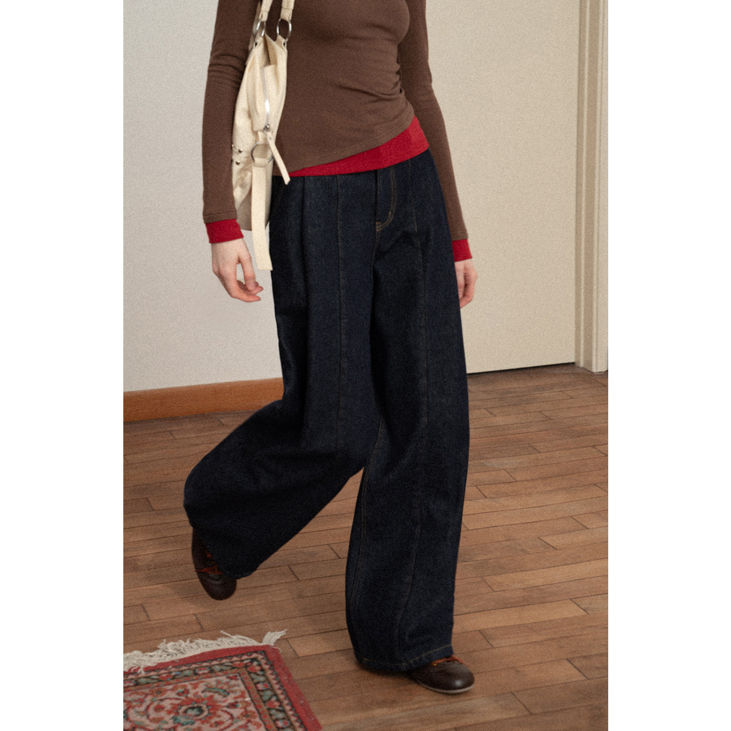 EGGKA线条设计加绒阔腿牛仔裤秋冬高腰直筒宽松休闲裤E25B10884YL