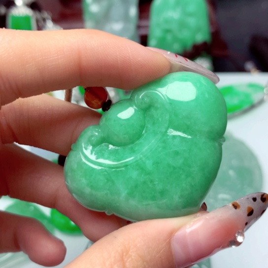 翡翠吊坠(不含链)未镶嵌