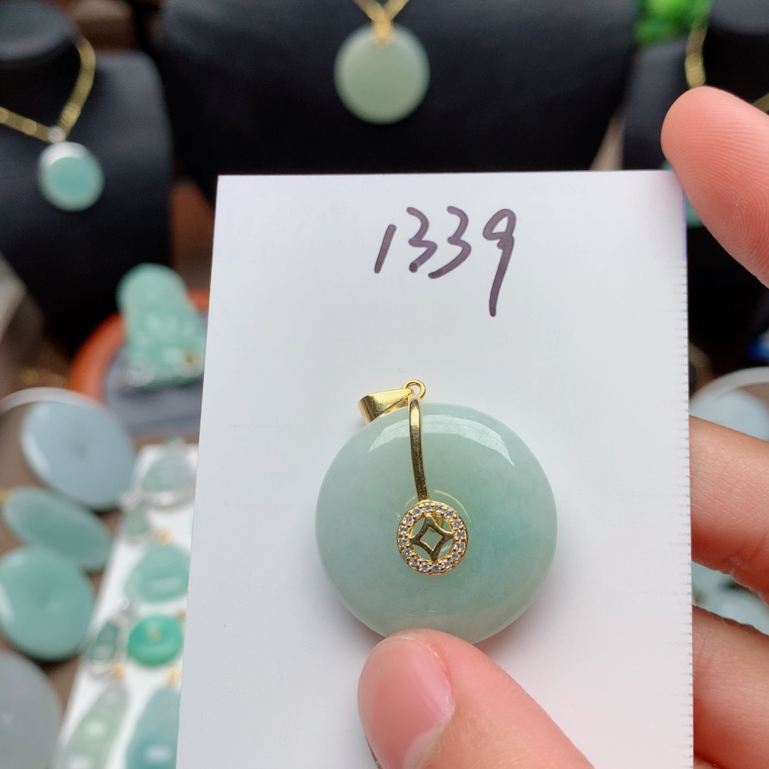 翡翠颈饰银S925镀金镶嵌吊坠