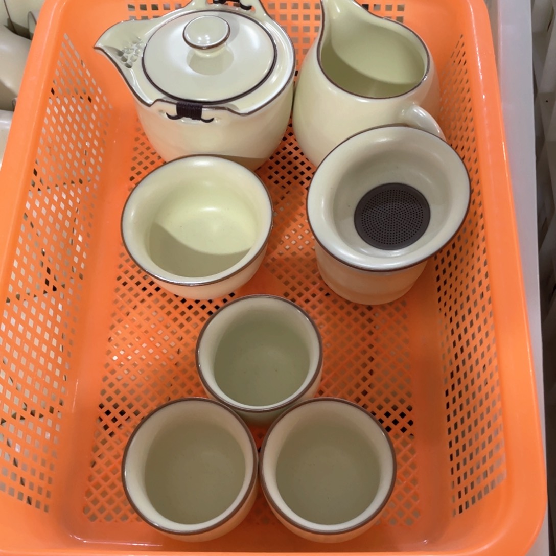 瓷片小微瑕。。。。。。。。。