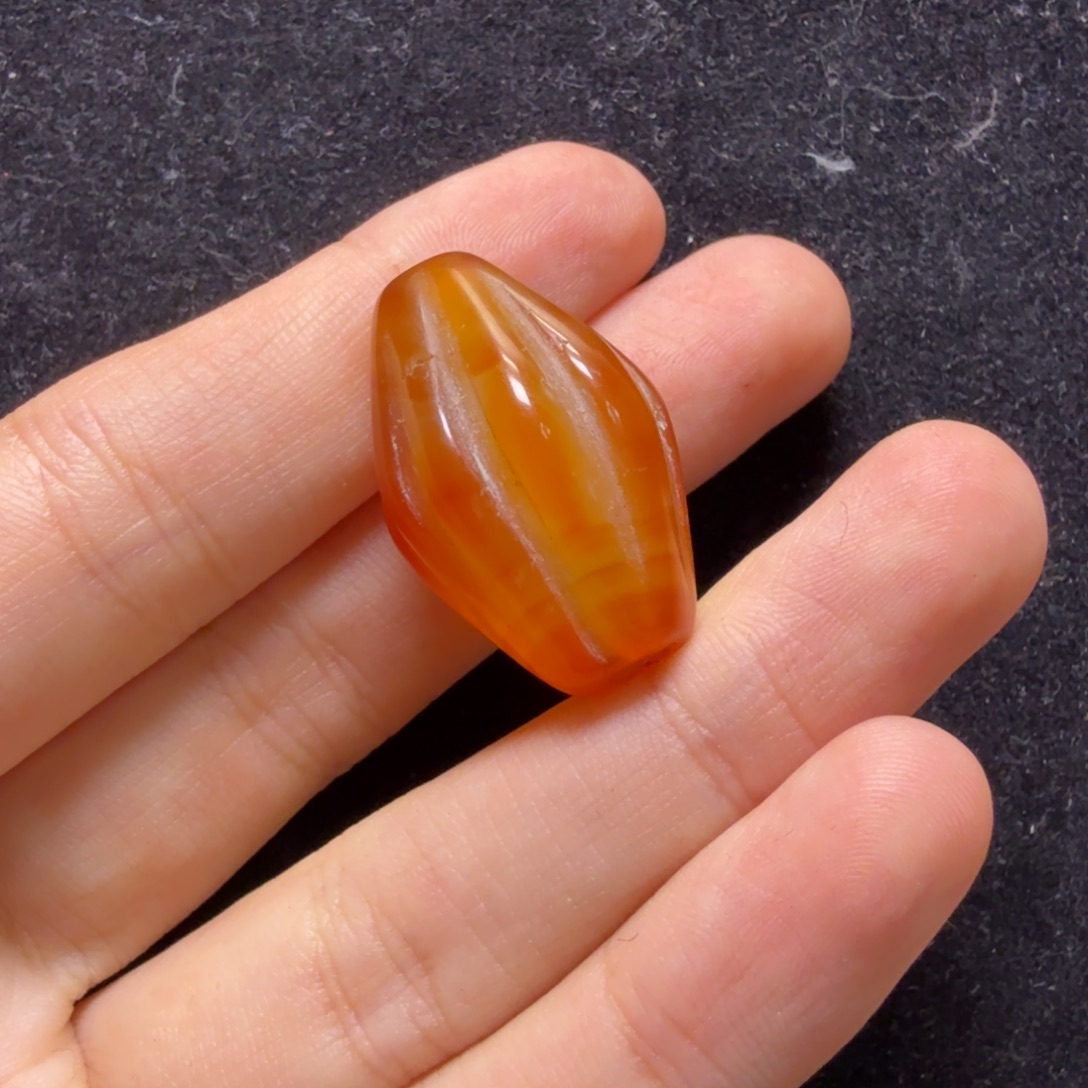 用***6玛瑙/玉髓未镶嵌颈饰