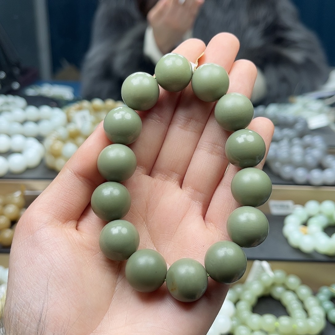 和田玉手链未镶嵌