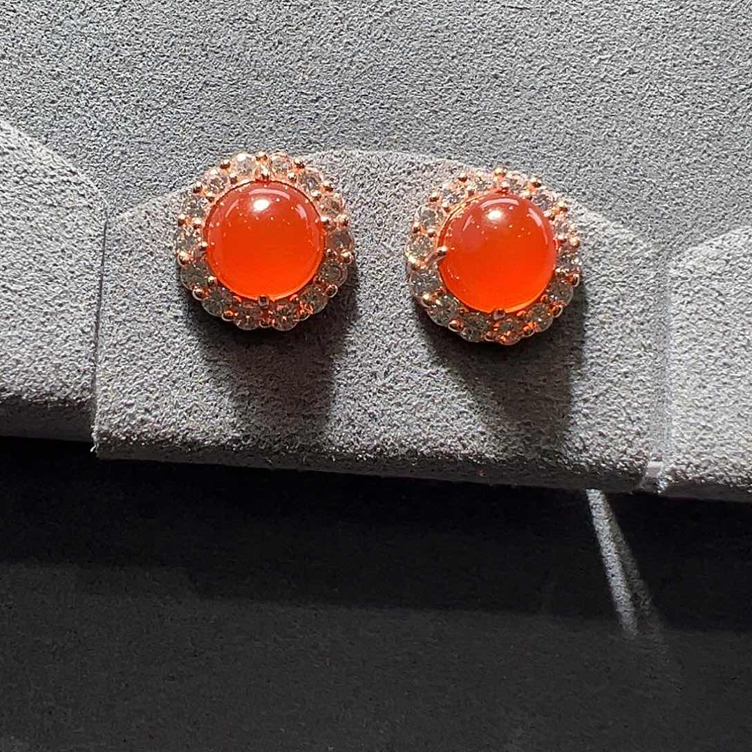 南红玛瑙耳饰未镶嵌耳钉一对
