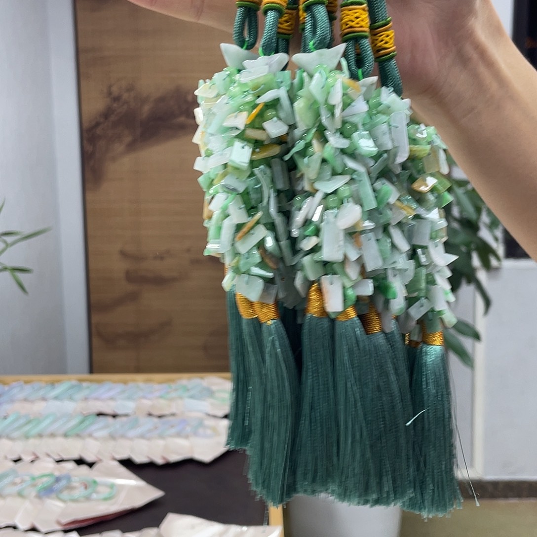 翡翠未镶嵌挂件翡翠