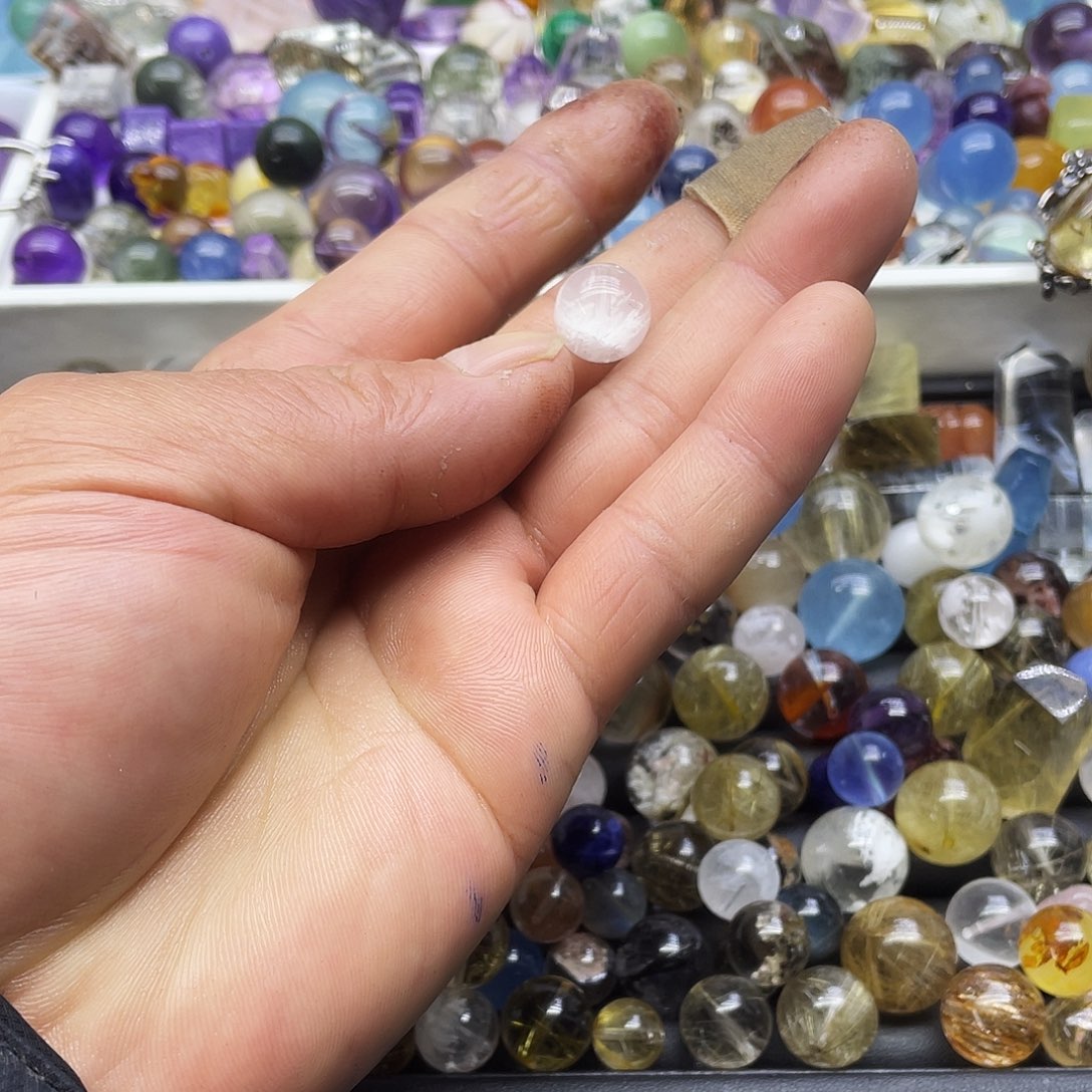 查罗石珠子合金芙***遥