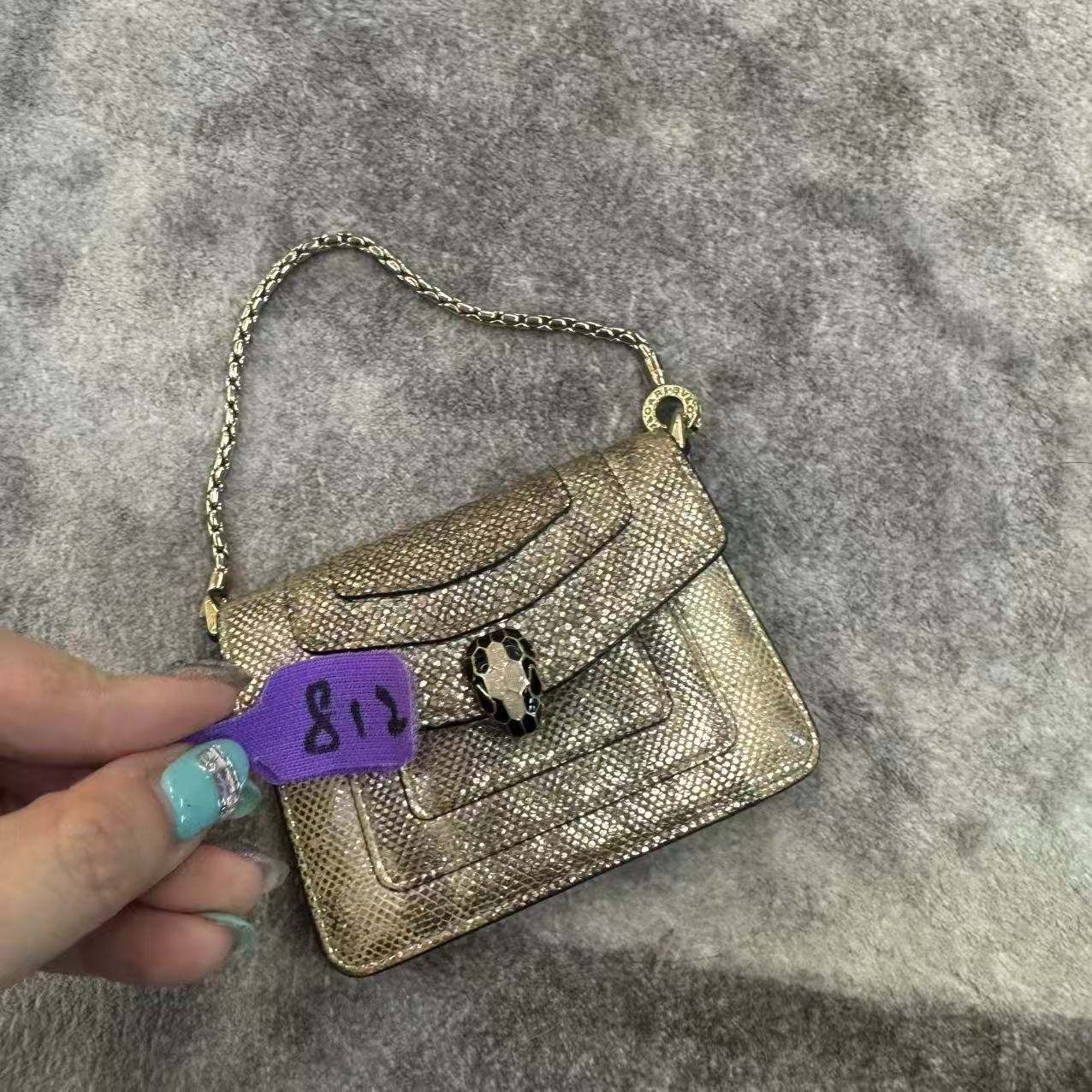 95新 BVLGARI/宝格丽 812 xrk  宝格丽/二奢包包