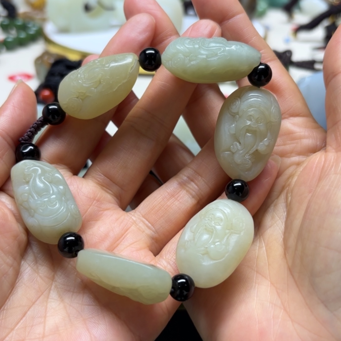 和田玉未镶嵌手串