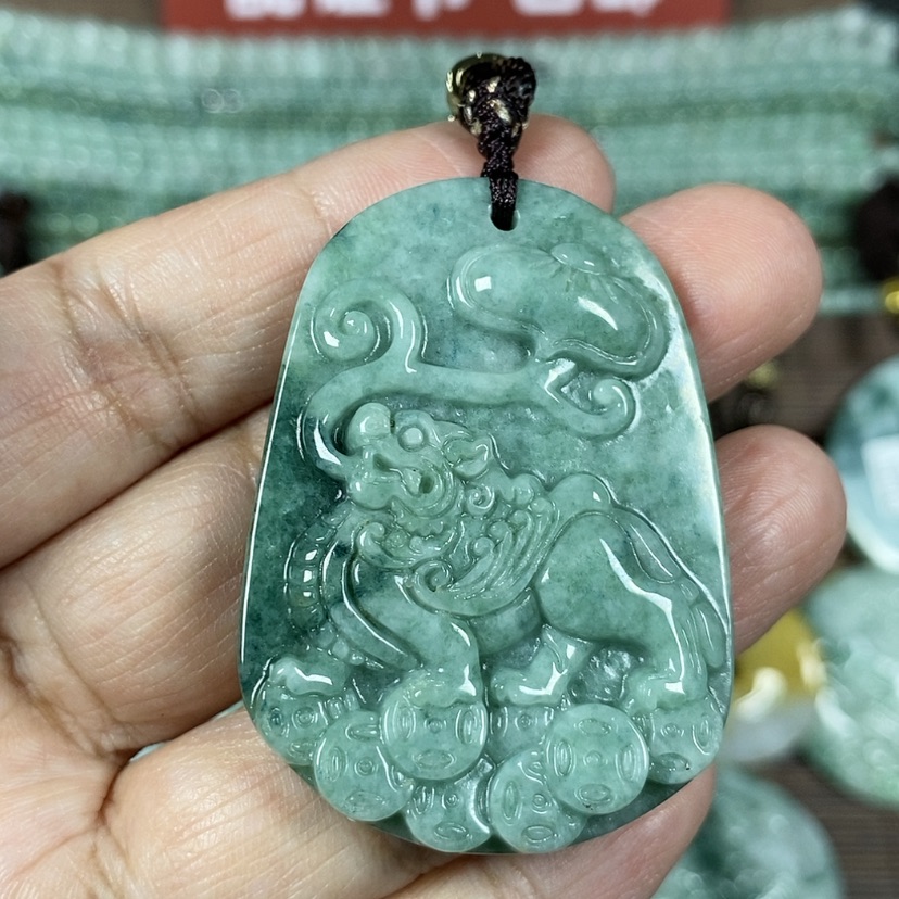 【闪购商品】翡翠颈饰未镶嵌玉吊坠翡翠玉飞天貔貅牌