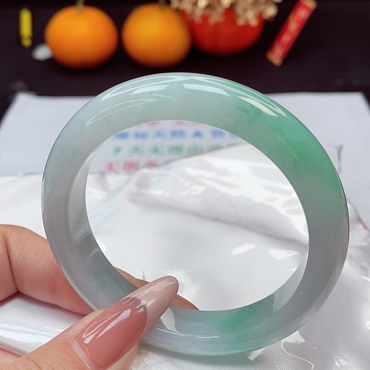 翡翠手镯未镶嵌54.8圈