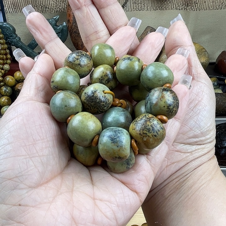 岫岩河磨玉（透闪石质玉）手串未镶嵌悦****⁹