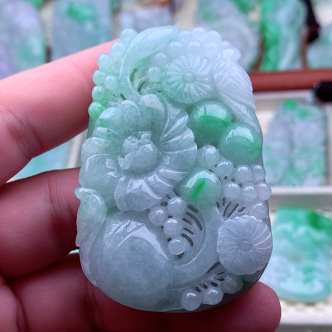 翡翠未镶嵌吊坠(不含链)