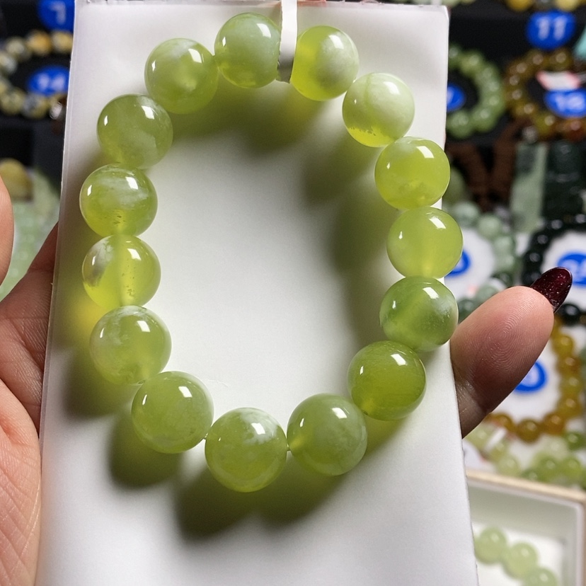 【闪购商品】蛇纹石玉手链未镶嵌五*三卡14