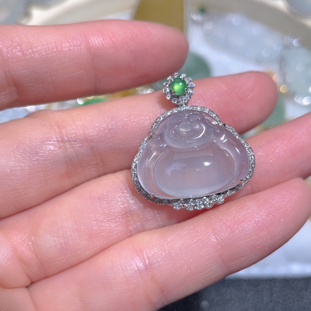 翡翠颈饰18K金镶嵌翡翠