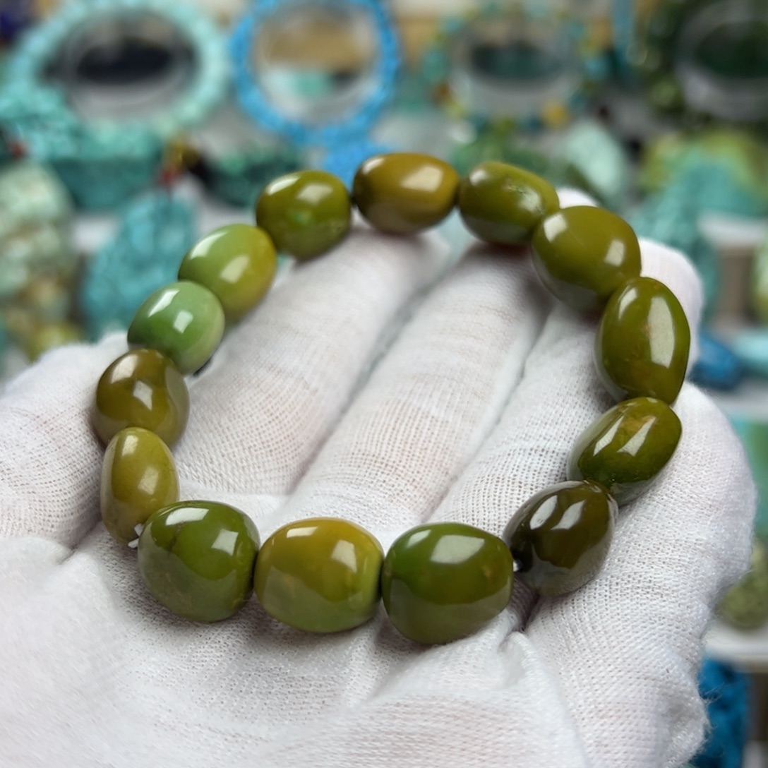 绿松石未镶嵌珠宝奇石