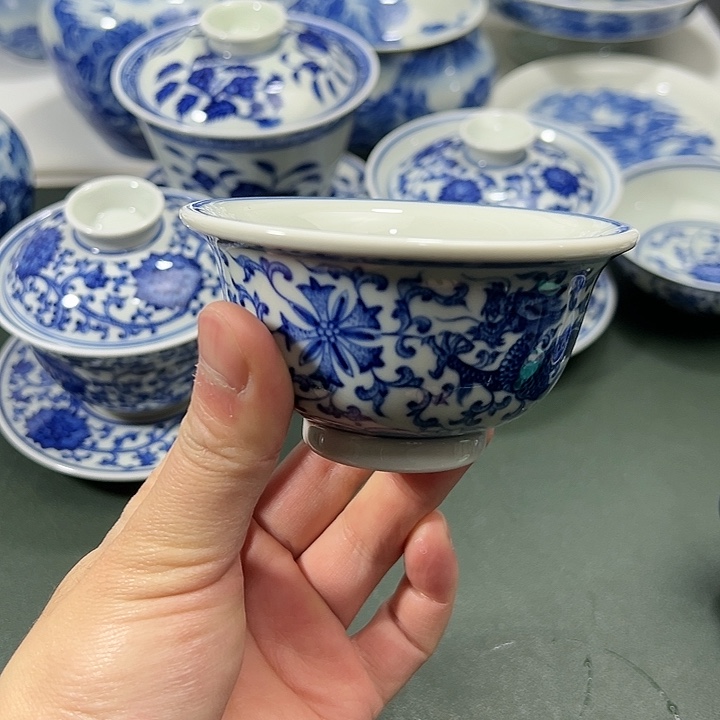 微瑕柴窑点工缠枝花卉龙凤压手