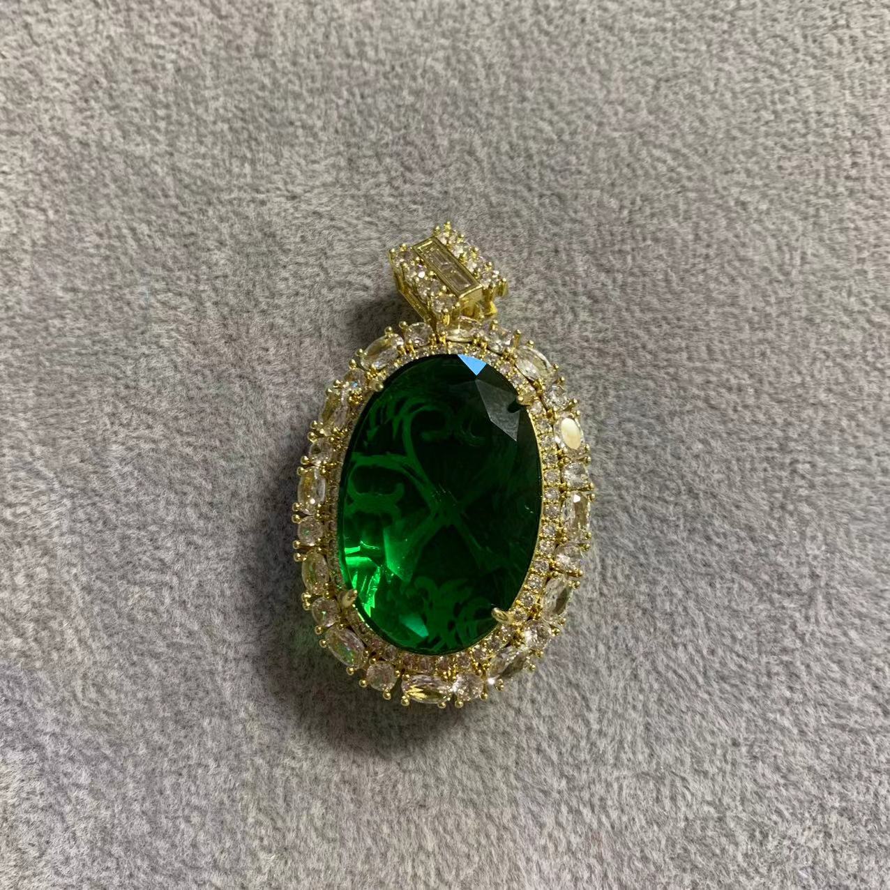 ZZ精美轻奢吊坠赠链子SJ041