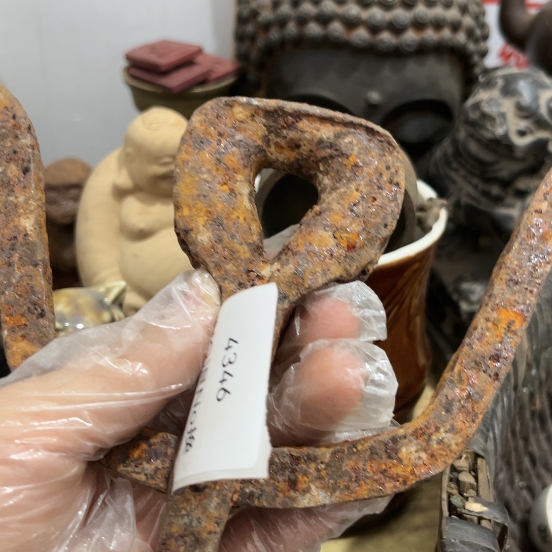 苏***杰老挝石4346号工艺品