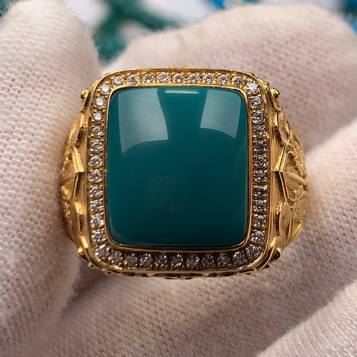 绿松石车挂18K金镶嵌