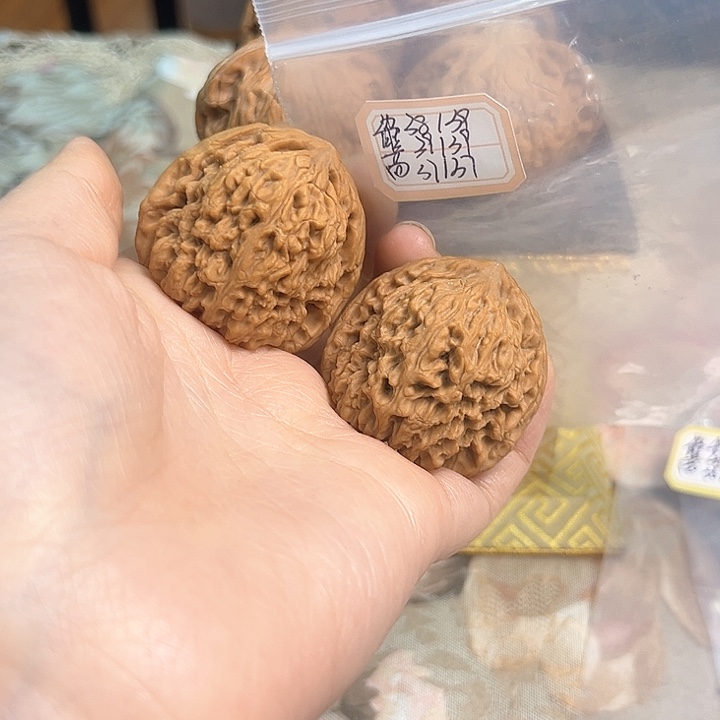 文玩核桃把件赵喜满南将石