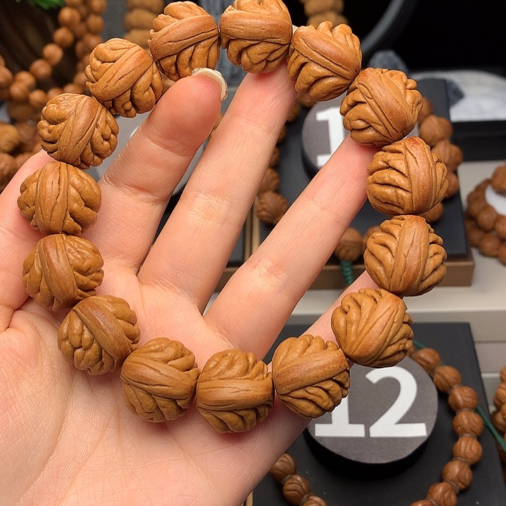 桃核吊坠野生豹子头19尺寸