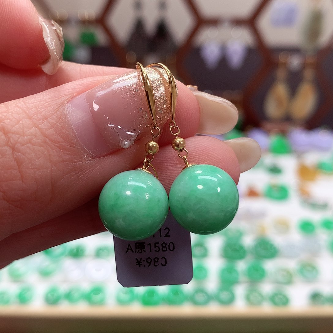 翡翠耳饰18K金镶嵌天然翡翠