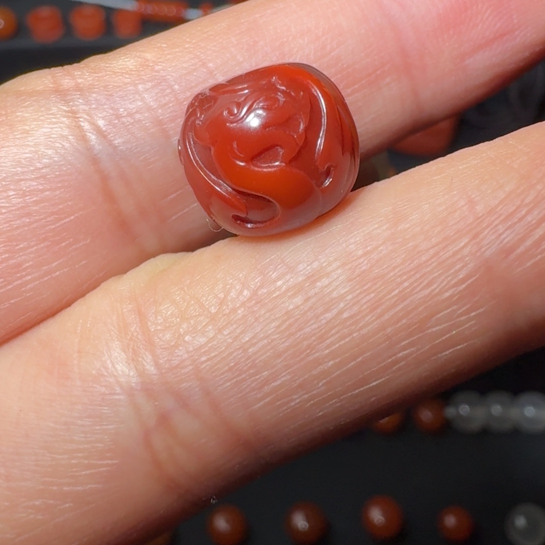 南红玛瑙未镶嵌仿古凤雕刻老形11.7