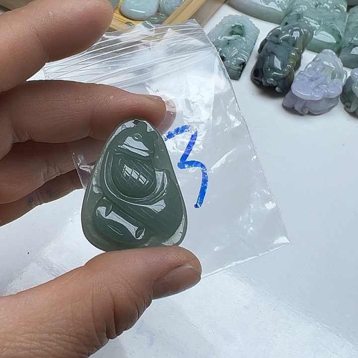 翡翠未镶嵌吊坠(不含链)金*