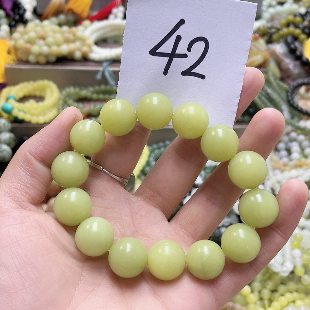 未镶嵌蛇纹石玉手链