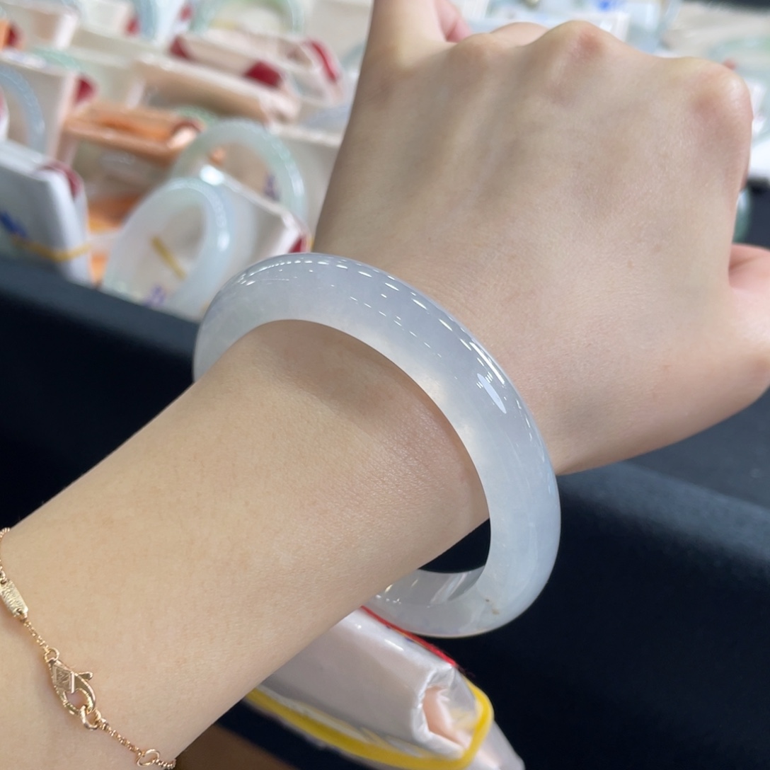 翡翠未镶嵌手镯56白月光正圈