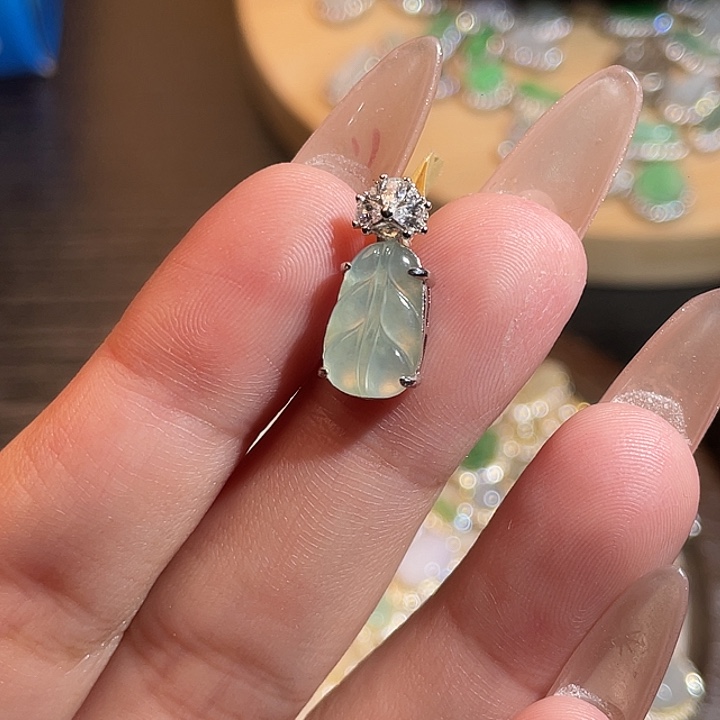 翡翠银S925镶嵌颈饰