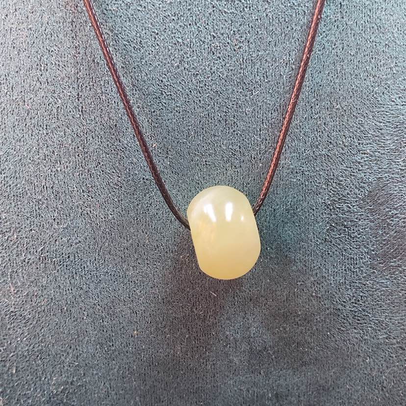 【闪购商品】蛇纹石玉吊坠未镶嵌