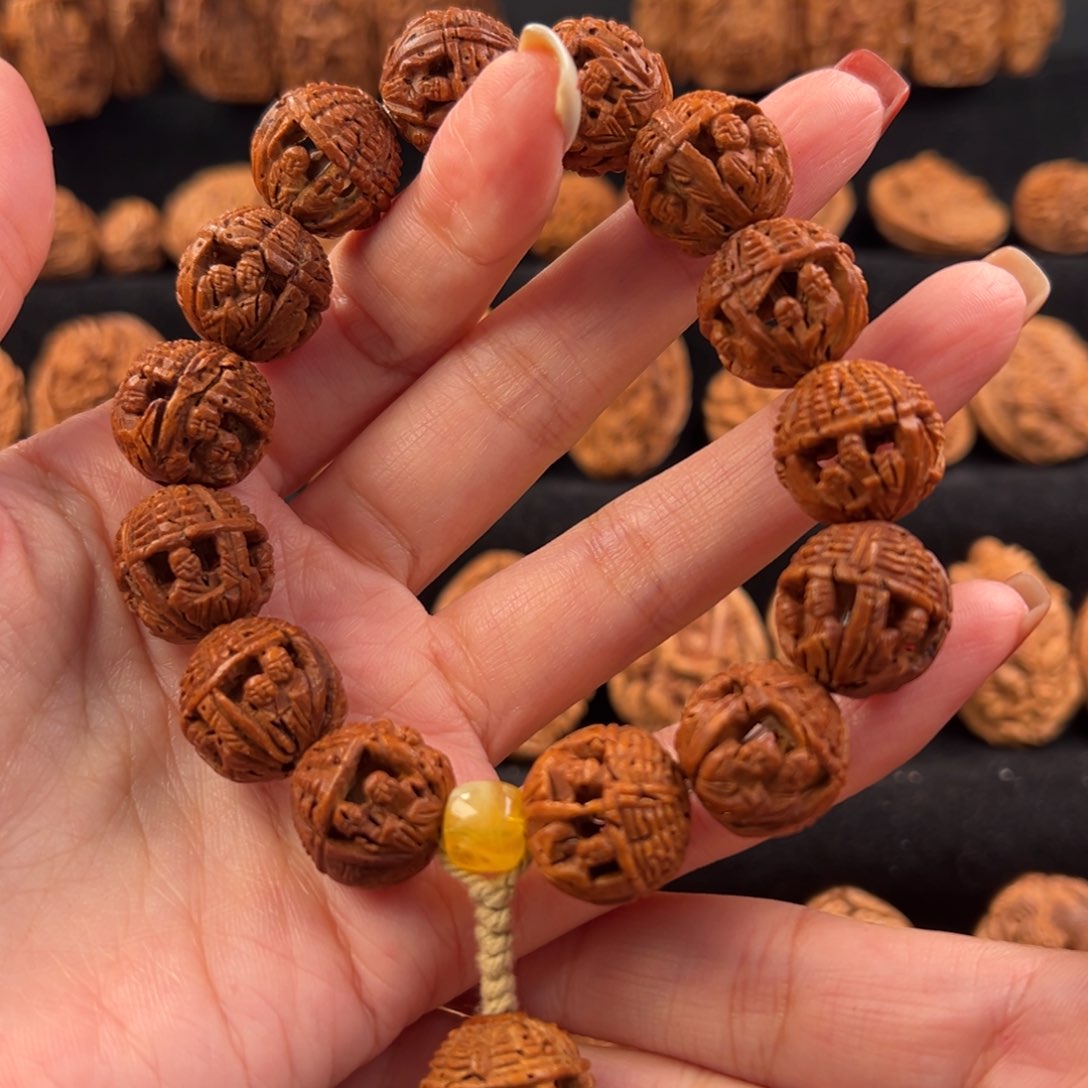 吊坠桃核桃核雕刻多人精工细密手串