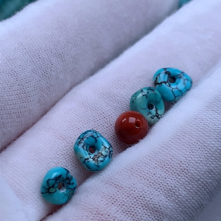 南红玛瑙未镶嵌珠宝奇石