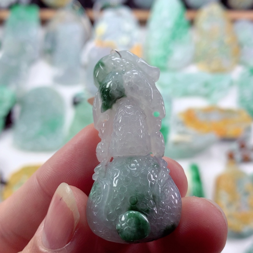 【闪购商品】翡翠吊坠(不含链)未镶嵌