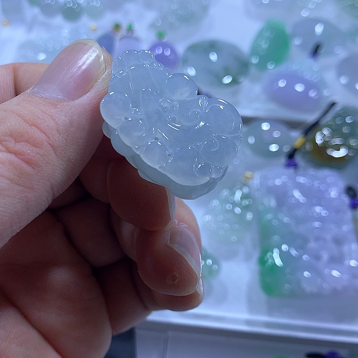 翡翠未镶嵌颈饰天然翡翠A货吊坠