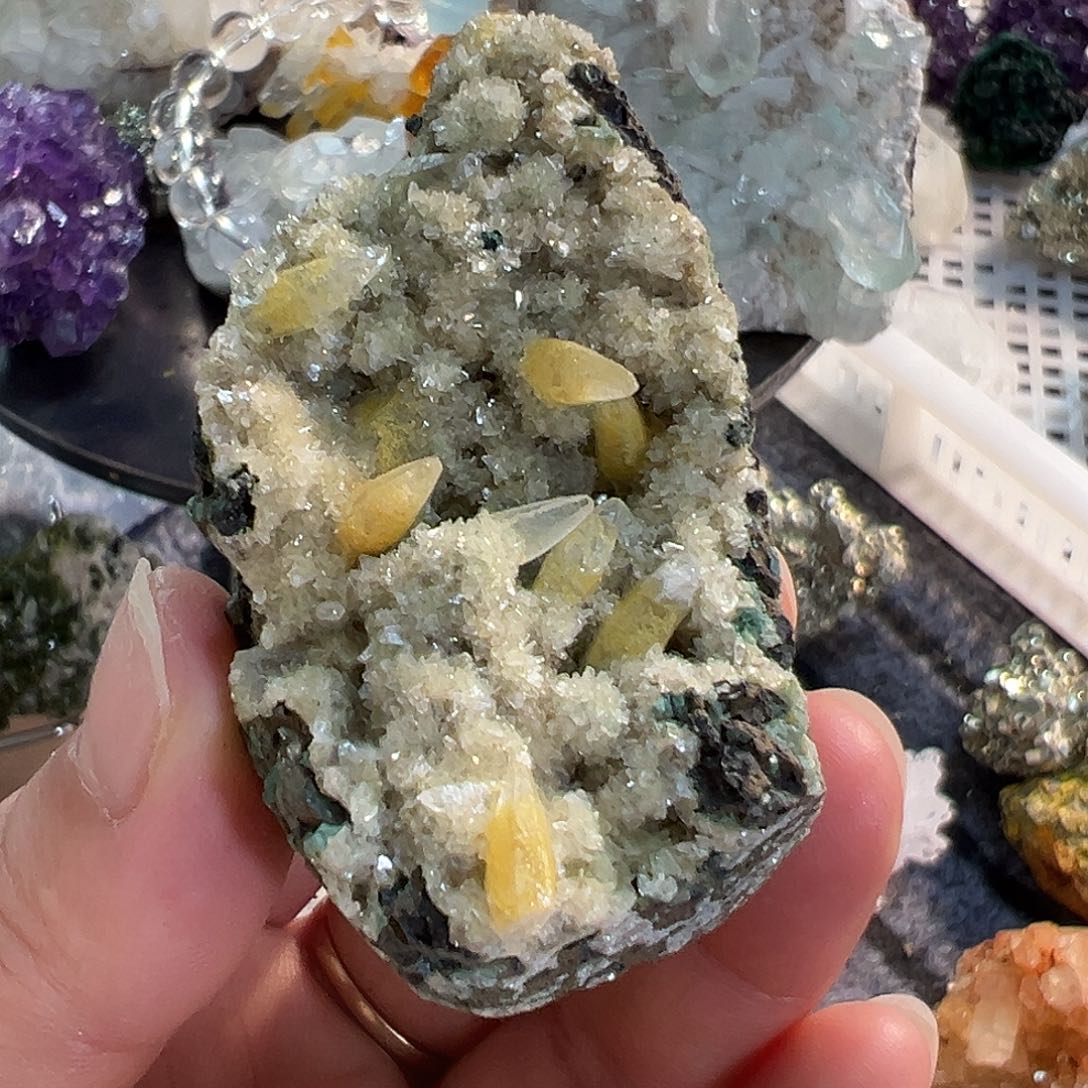 鱼****水晶未镶嵌珠宝半成品