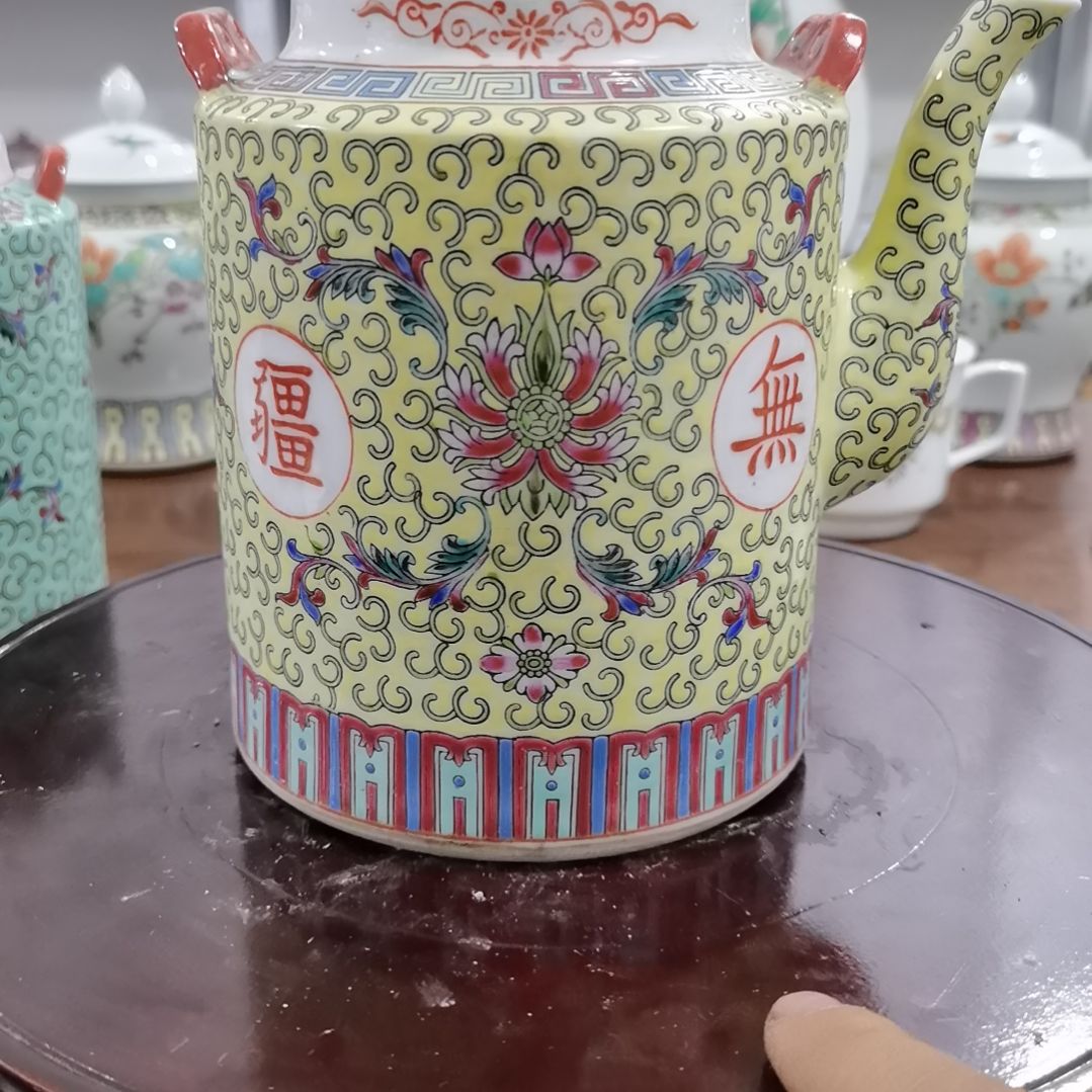 当代景德镇陶瓷工艺品高**岭