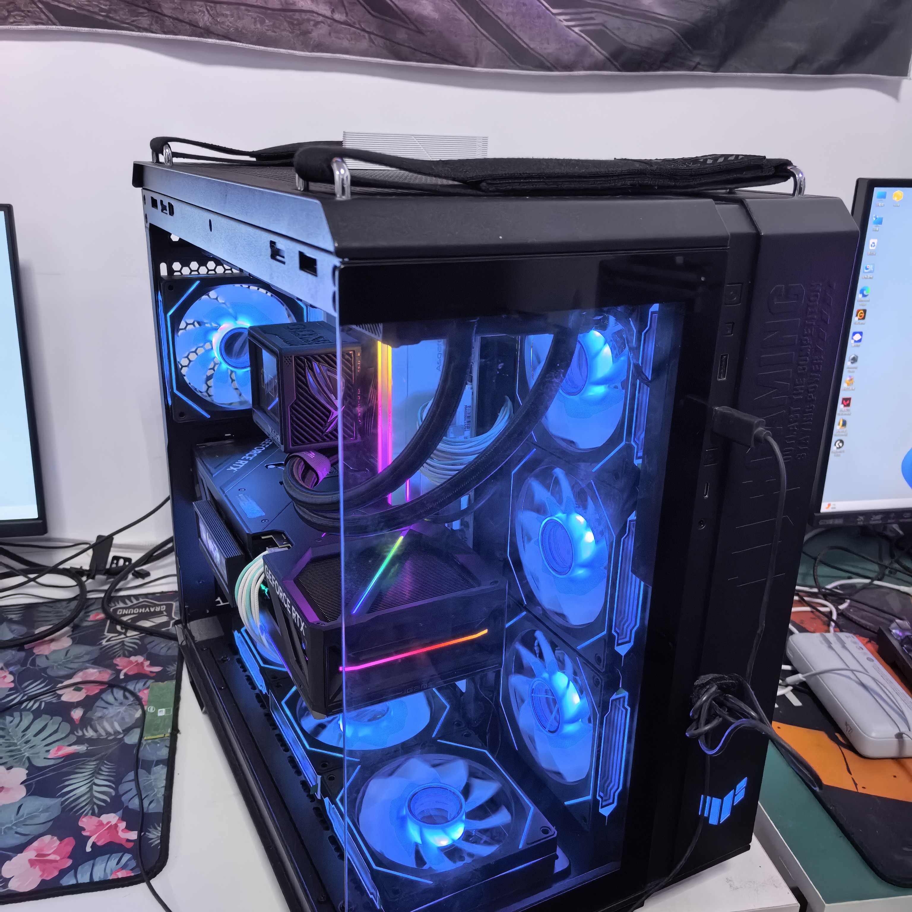 9800x3d 48g 2t 5070火神 502弹药库机箱 