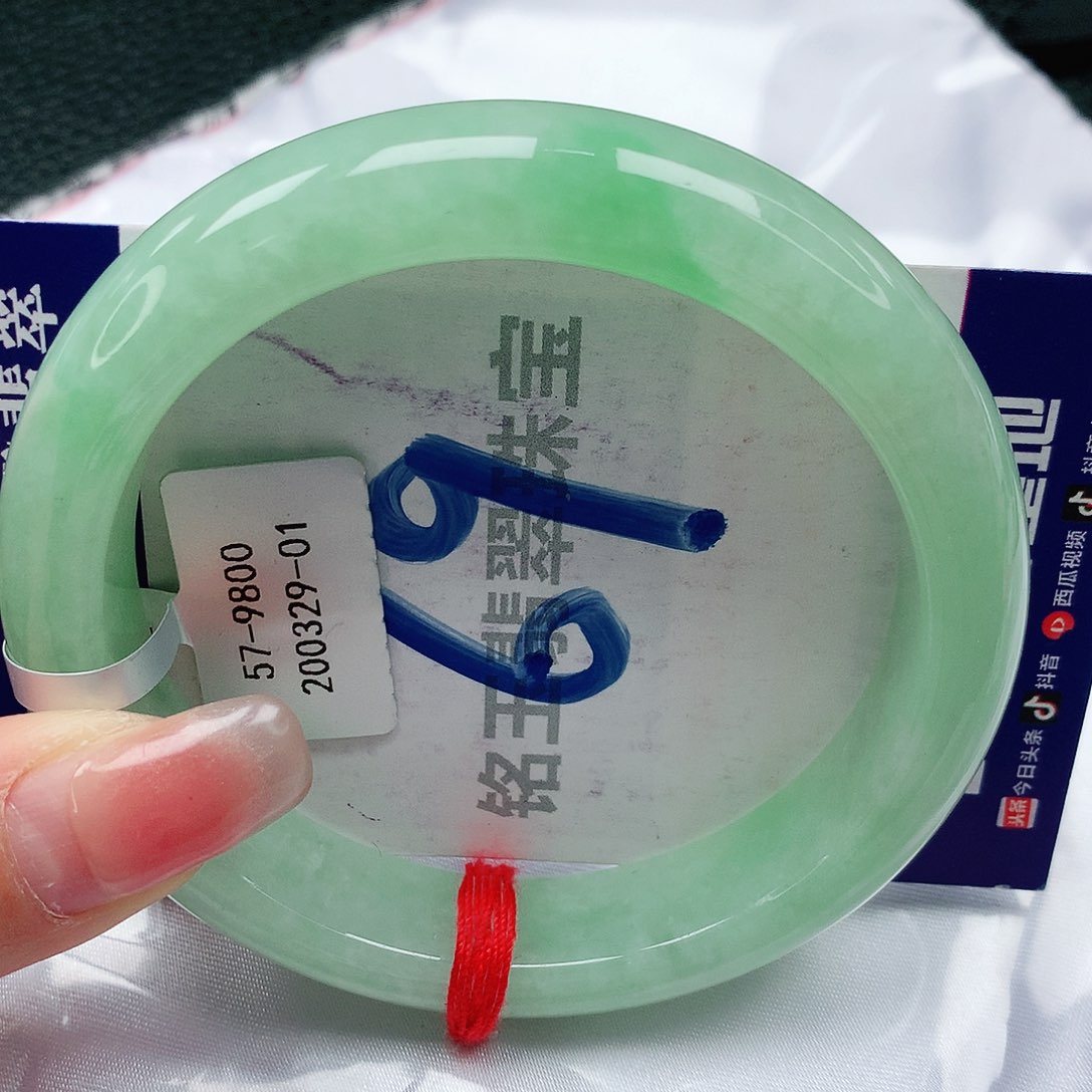 翡翠手镯未镶嵌缅甸天然a货翡翠