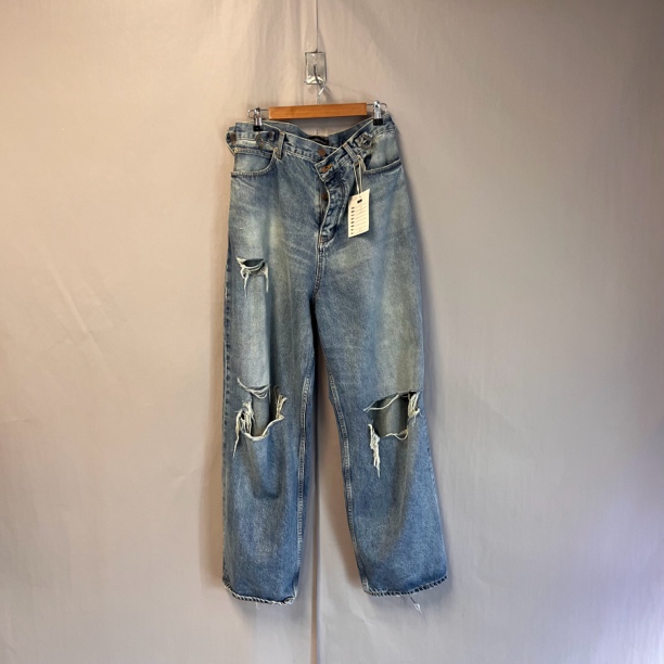 99新 Balenciaga/巴黎世家 双膝刀割破坏牛仔裤长裤 xs码 #6188