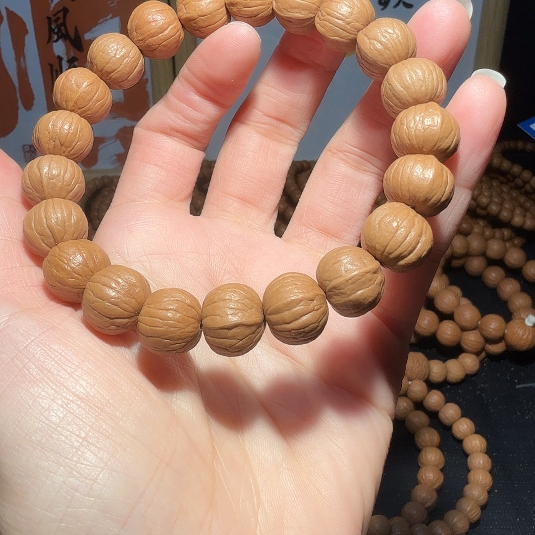 吉***仔核桃原皮原色全品双鳍南瓜