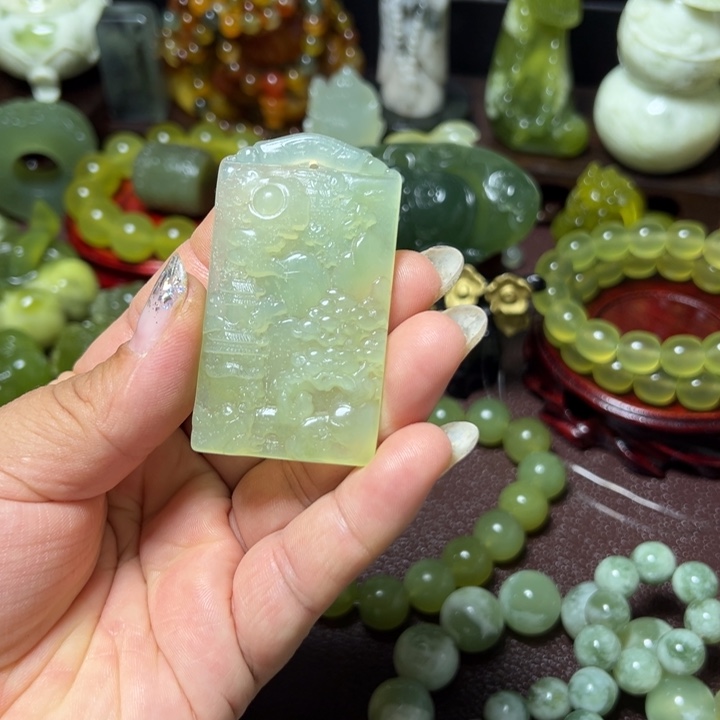 未镶嵌蛇纹石玉手链