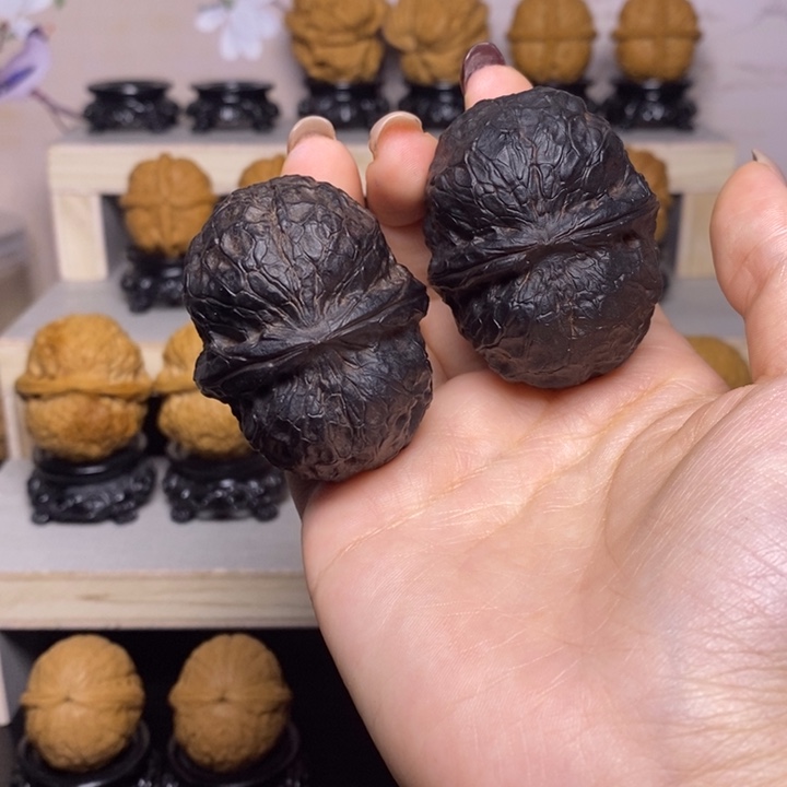 文玩核桃把件47Y—玉罗汉元宝地闷48尺50克