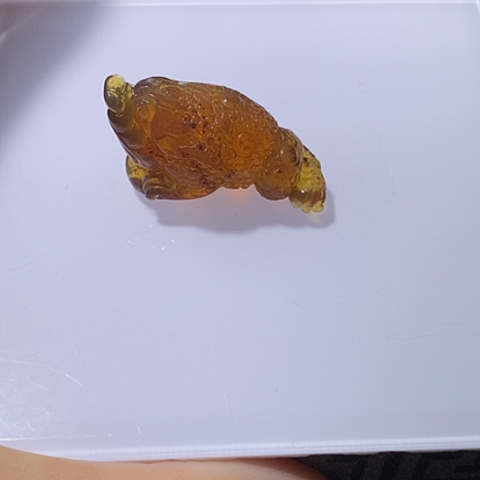 未镶嵌颈饰琥珀吊