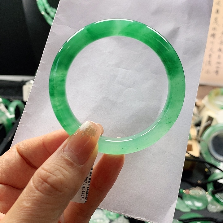 石英质玉手镯50未镶嵌