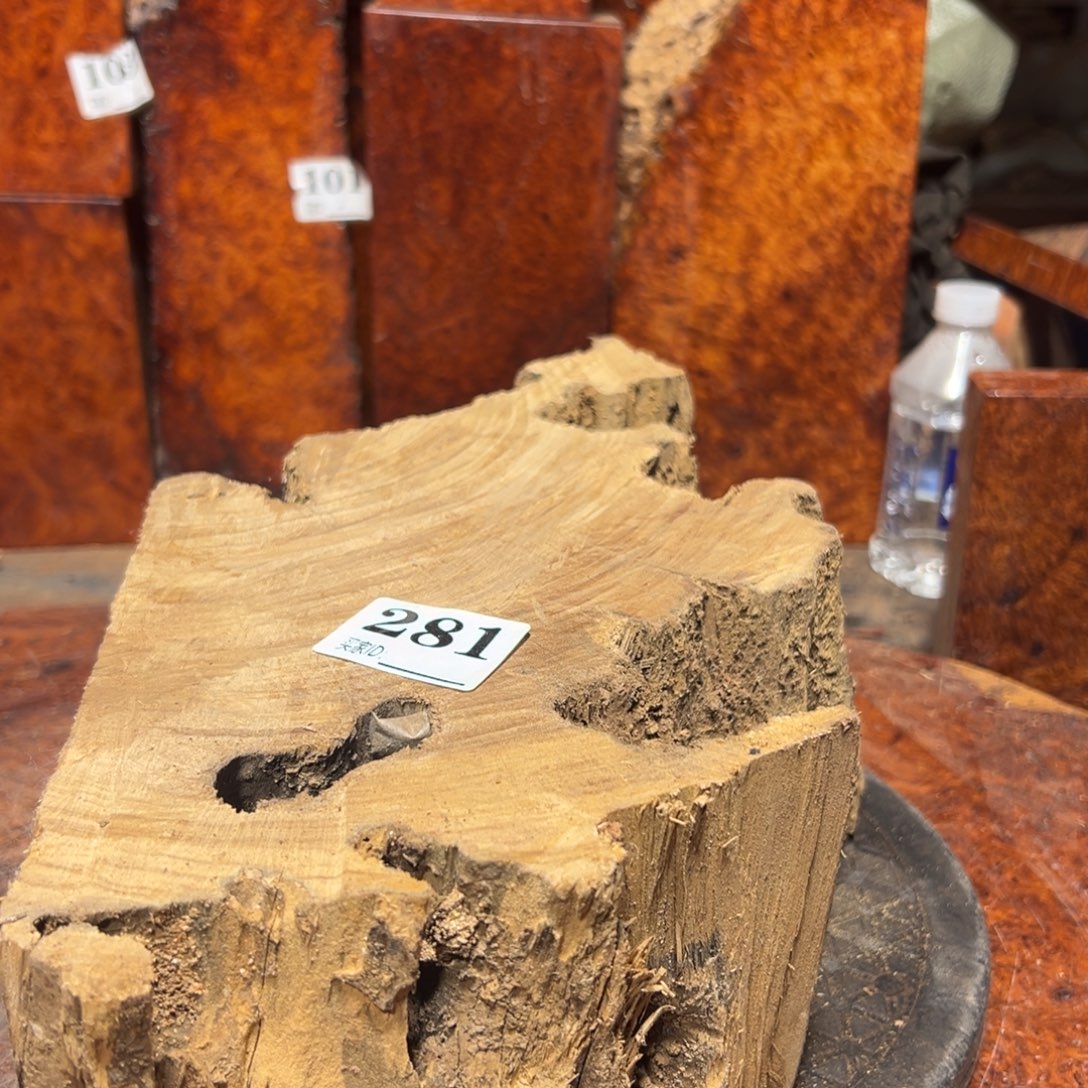 白***京大果紫檀（缅甸花梨）